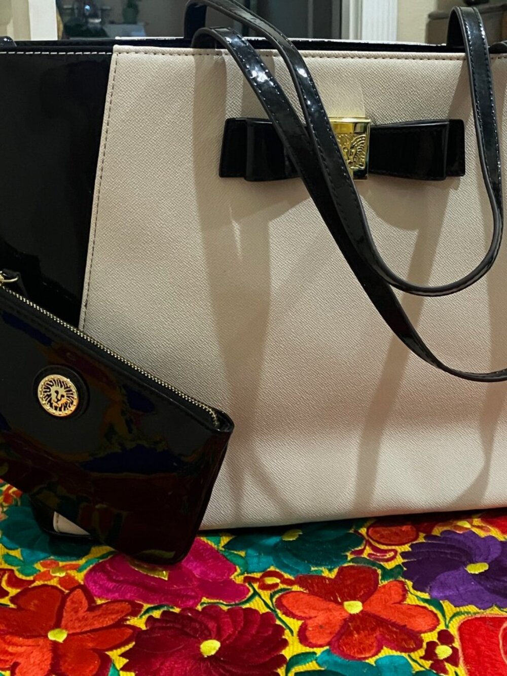 Anne Klein Black& White Tote Bag